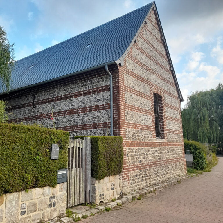 ETABLE CRESSONINIERES 768x768